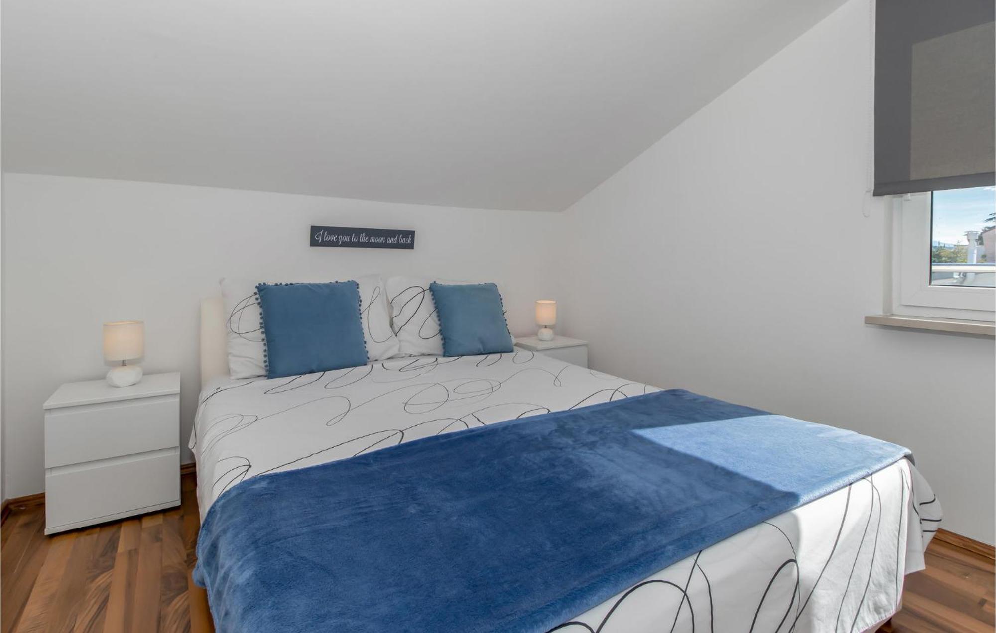 Stunning Apartment In Dramalj With House Sea View Ngoại thất bức ảnh