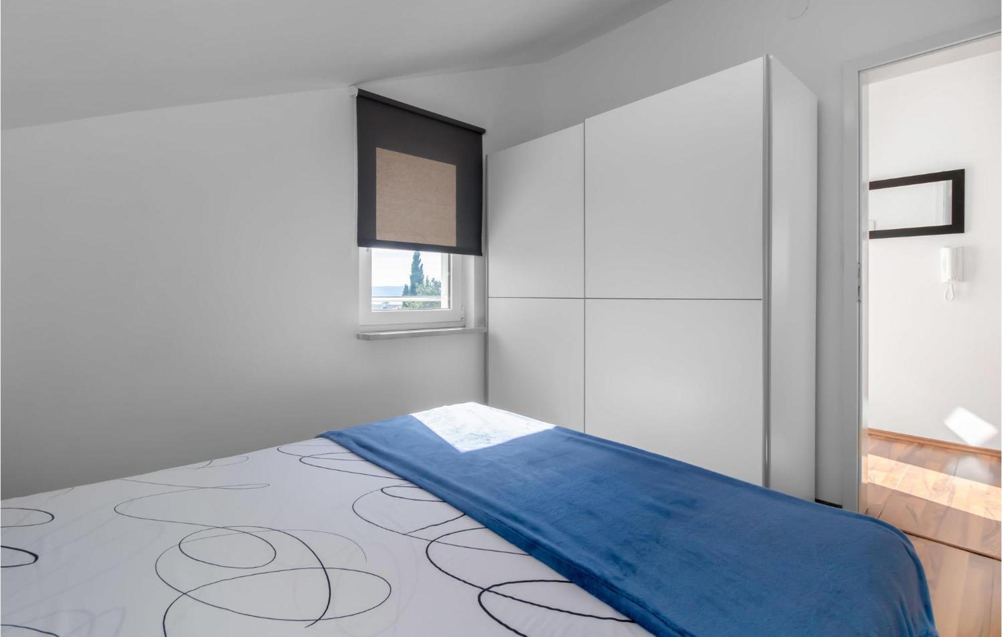 Stunning Apartment In Dramalj With House Sea View Ngoại thất bức ảnh