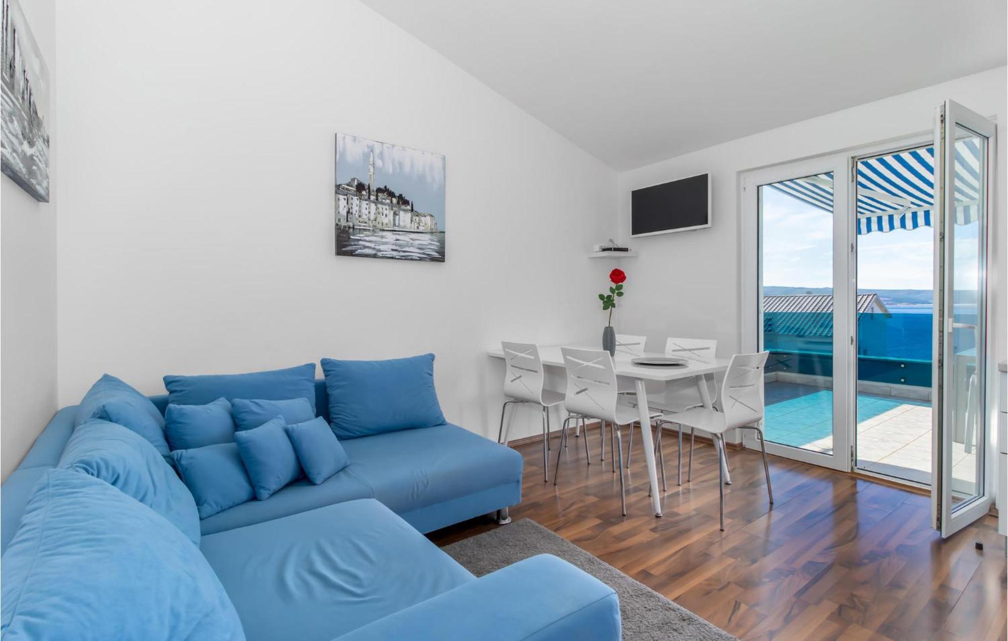 Stunning Apartment In Dramalj With House Sea View Ngoại thất bức ảnh