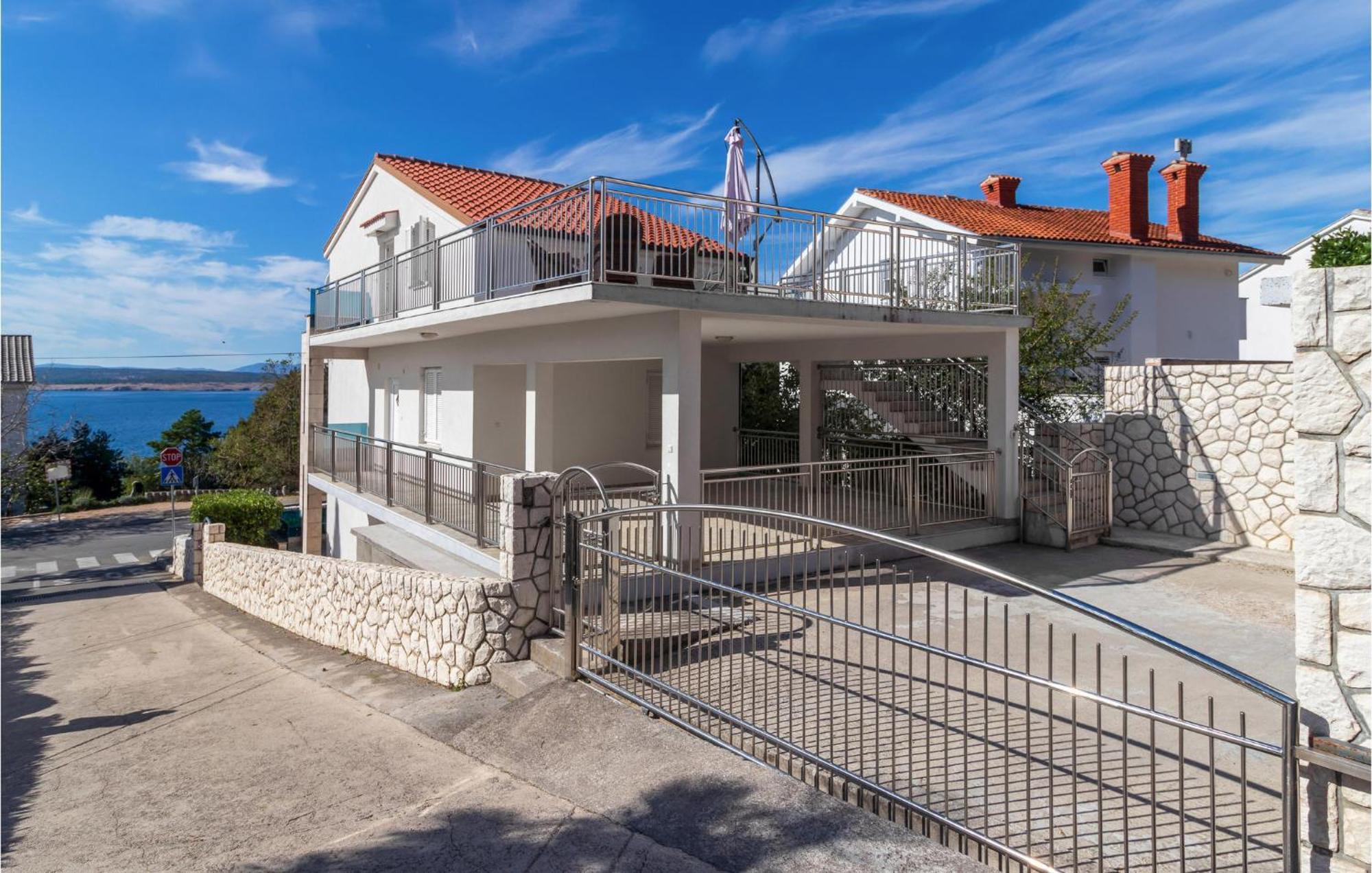 Stunning Apartment In Dramalj With House Sea View Ngoại thất bức ảnh